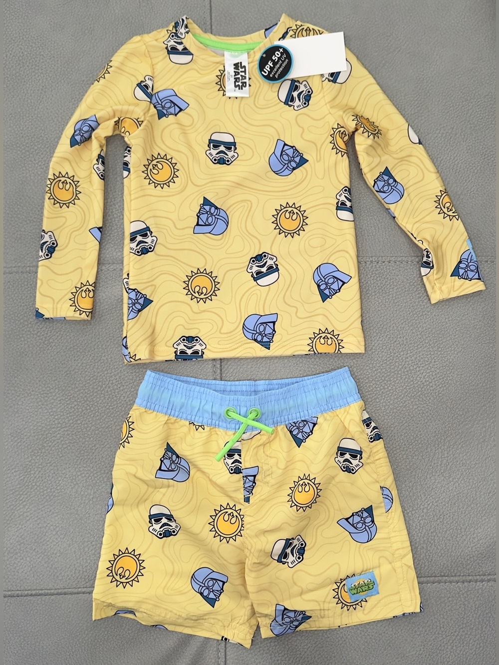 Star Wars Boys 2-Piece Rash Guard Swim Set Size 2T NWT